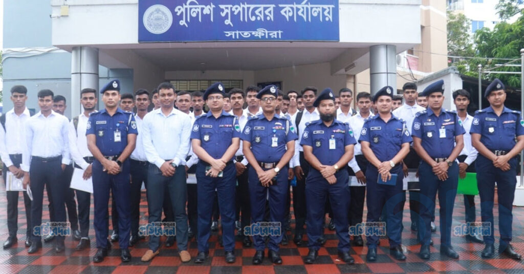 স্বচ্ছ নিয়োগের অঙ্গীকার রক্ষা করেছিঃ সাতক্ষীরায় ট্রেইনি রিক্রুট কনস্টেবলদের ট্রেনিং পূর্ব ব্রিফিংয়ে পুলিশ সুপার